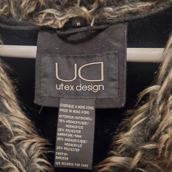 Black coat with faux fur collar size M - Picture 7 of 8